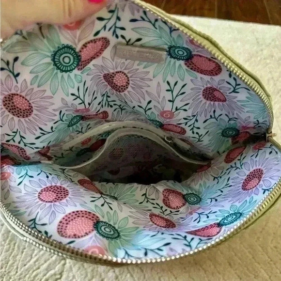 Doterra crossbody bag - Picture 7 of 8